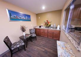 GAREY MOTEL 4