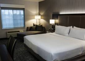 Holiday Inn Express & Suites CHENEY by IHG 4