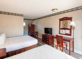 Studio City Court Yard Hotel 5