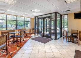 Econo Lodge Inn & Suites Des Moines Fairgrounds Area 3