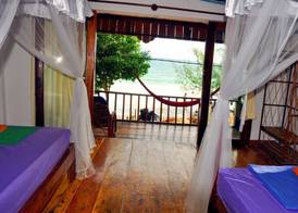 White Beach Bungalows 3