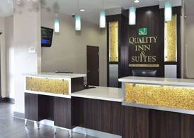 Quality Inn & Suites Kenedy - Karnes City 2