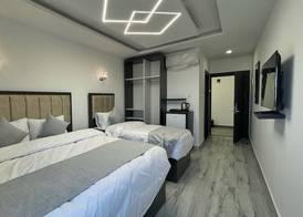 Holiday Season Hotel 4
