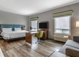 Hampton Inn & Suites by Hilton Edmonton/West 5