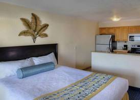 Sailport Waterfront Suites 5