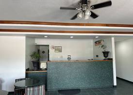 Highland Inn Peculiar 3