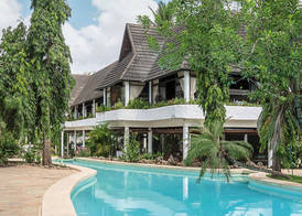 Travellers Club 2