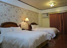 Champagne Hotel 5