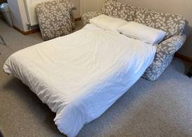 Spacious Detached Bungalow With Ample Parking 5