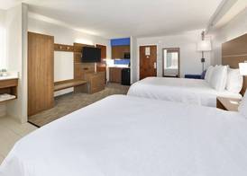 Holiday Inn Express & Suites IRVING CONV CTR - LAS COLINAS by IHG 4