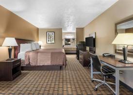 SureStay Hotel by Best Western Summersville 4