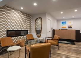 Days Inn by Wyndham Monterey Downtown 4