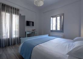 Ikies Santo Filoxenia Apartments 3