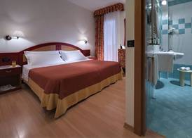 Hotel Orient & Pacific 3
