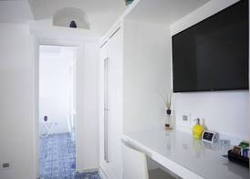 LHP Suite Executive Design Cottage Capri 5