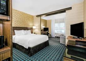 Fairfield Inn & Suites Van Canton Area 5