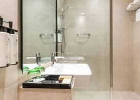 Sea Point Hotel Dubai Islands Formerly Park Regis by Prince 3
