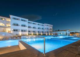 Azure Resort & SPA 4