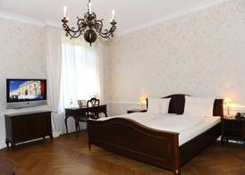 HELIOPARK Bad Hotel Zum Hirsch 3