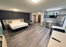 MainStay Suites Indianapolis Northwest - College Park 5