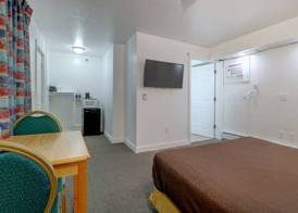 Classic Inn 2