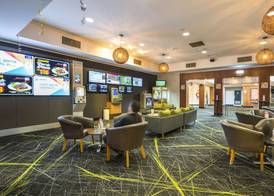 Nightcap at Coolaroo Hotel 4