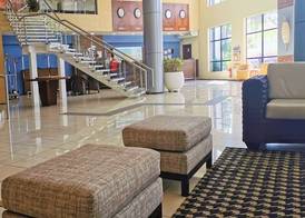 Seaflats Iate Plaza Hotel 4
