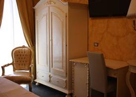 Pope's Suites 3