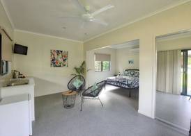 Daintree Peaks ECO Stays 3