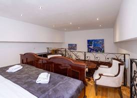 Amoret Apartments 3
