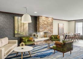 Fairfield Inn and Suites by Marriott Marion 2
