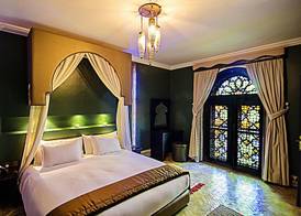 Palais Ommeyad Jacuzzi Suites & Spa 4