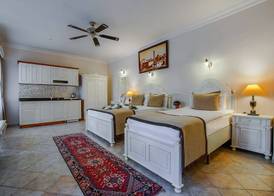 La Paloma Hotel 4