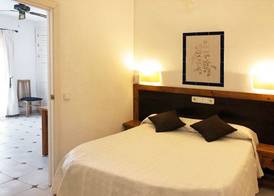 Granada Apartments Familiar Deluxe 5