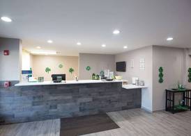 Quality Inn & Suites Hammond Near I-8090 4