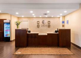 Comfort Inn & Suites 2