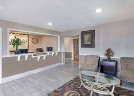 Super 8 by Wyndham Somerset 5