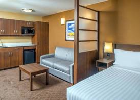 Microtel Inn & Suites by Wyndham Red Deer 5