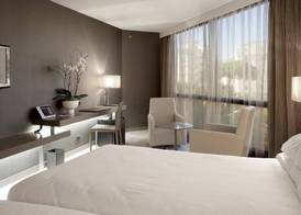 AC Hotel by Marriott Nice 5
