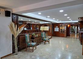 Vintage Hotel Mercedes 3