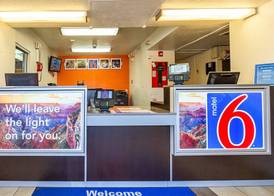 Motel 6 Mesa North 4