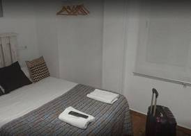 Hostal Ciempozuelos, familiar, cerca del Parque Warner y Madrid 4