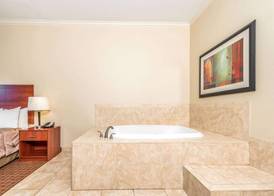 Ramada by Wyndham College Station 5