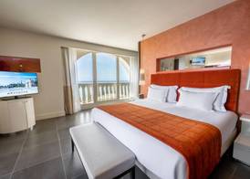 Monte-Carlo Bay Hotel & Resort 5