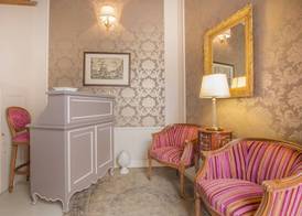 Lady Capulet Apartments 2