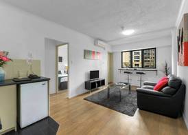 Central Brunswick Apartment Hotel 5