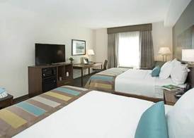 Wingate by Wyndham Calgary Airport 5