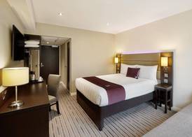 Premier Inn Manchester - Cheadle 5