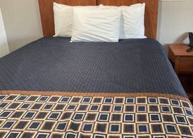 Motel 6 Putnam, CT 5