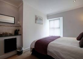 Farnham Hotel 4